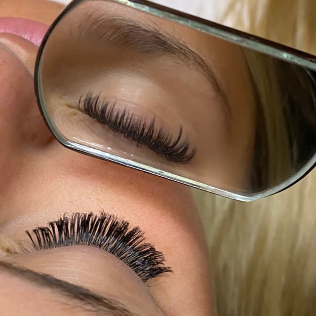 Lash’n out Loyalty at Hoosier Beauties in Bloomington, IN